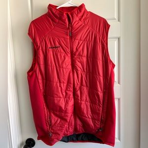 Mammut red vest